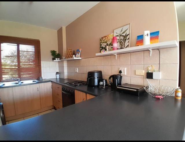 2 BEDROOM APARTMENT FOR SALE IN ELDO LAKES ESTATE